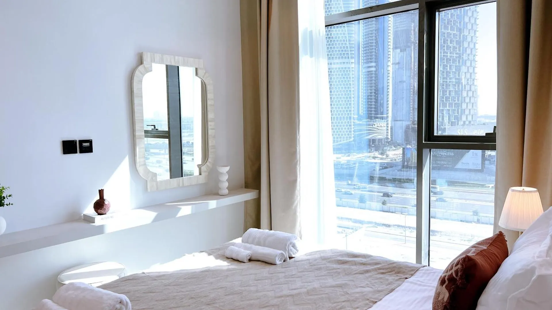 Brand New Luxury 2-Bedroom Apartment With Sofa-Bed Dubai