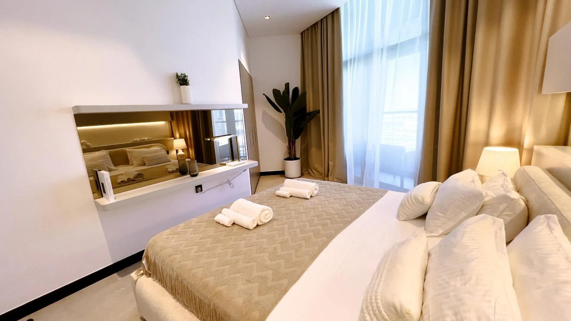 Brand New Luxury 2-Bedroom Apartment With Sofa-Bed Dubai
