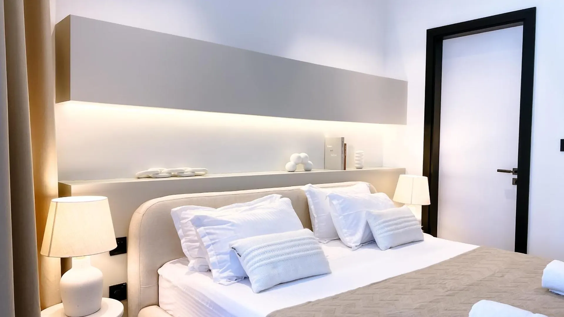 Brand New Luxury 2-Bedroom Apartment With Sofa-Bed Dubai