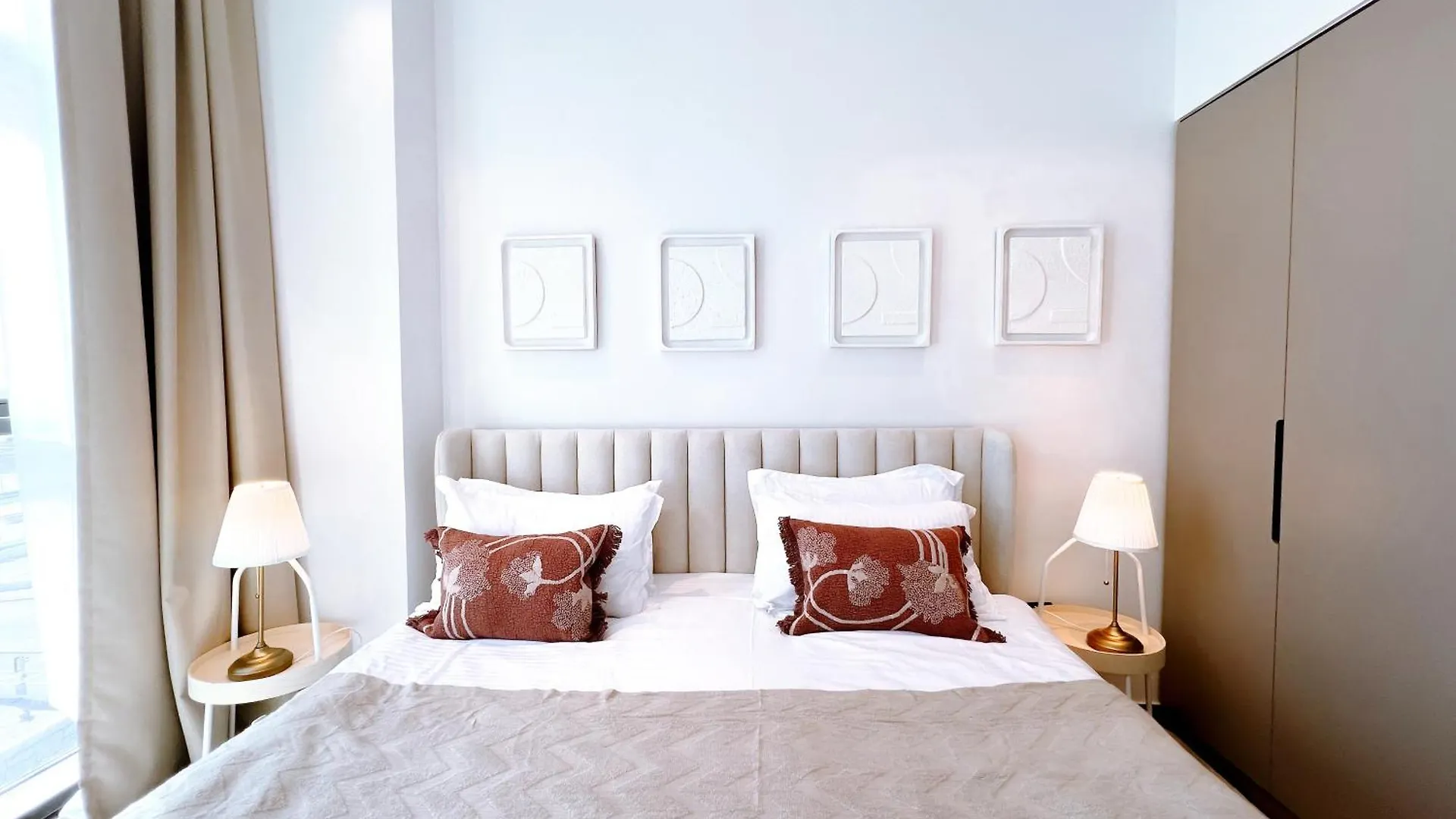 Brand New Luxury 2-Bedroom Apartment With Sofa-Bed Dubai